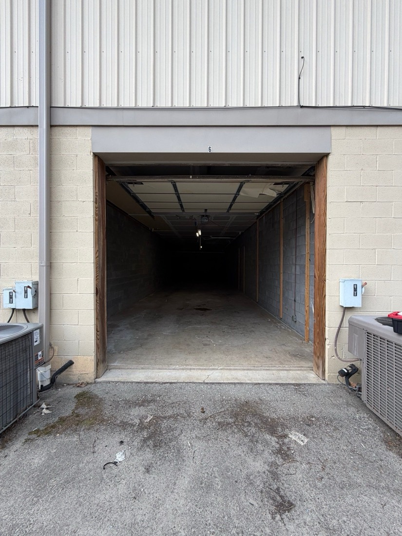 Row of storage units and contractor bays at Oliver Square in Uniontown, PA